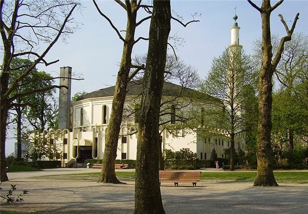 درخواست کمیته تحقیق بلژیک برای توقف توافق با عربستان در مورد مسجد جامع بروکسل
