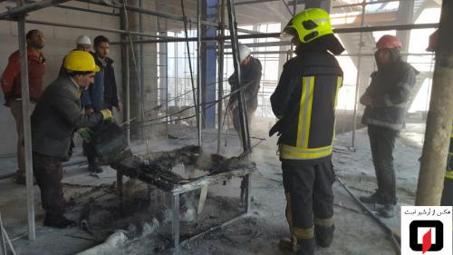 مهار آتش سوزی یک واحد مسکونی در برج دو منظوره در  مشهد