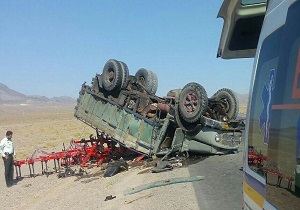واژگونی کامیون در محور دامغان – سمنان حادثه آفرید