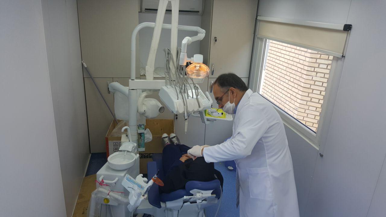 ارائه خدمات رایگان کلینیک سیار دندانپزشکی به مناطق محروم مهاباد