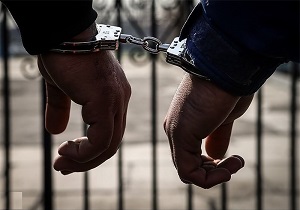 دستگیری 2 قاچاقچی مواد مخدر در شهرستان گرمی