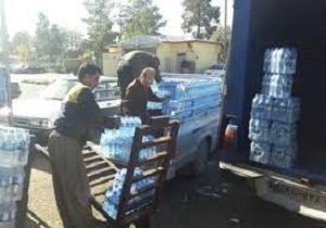 ارسال ۳۰ هزار بطری آب معدنی به مناطق زلزله زده از محل نیات واقفان کردستانی