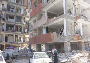 تخریب ساختمان‌های مسکونی در سرپل ذهاب + تصاویر
