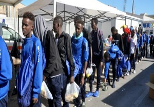 نجات بیش از ۲۵۰ مهاجر نزدیک سواحل اسپانیا
