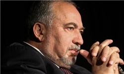 وزیر جنگ رژیم صهیونیستی: کشور‌های عربی باید علیه ایران متحد شوند