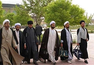 حضور مبلغان دینی در موکب سازمان اوقاف فارس در ایام اربعین