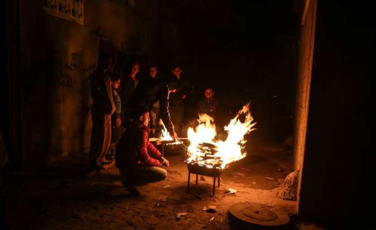 ساکنان غزه تنها چهار ساعت در روز برق دارند