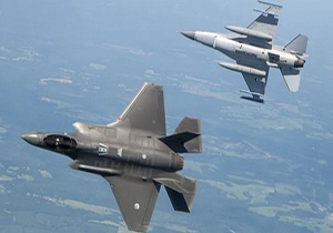 بزرگترین رزمایش هوایی کره جنوبی و آمریکا با جنگنده‌های F22  و F35 + فیلم