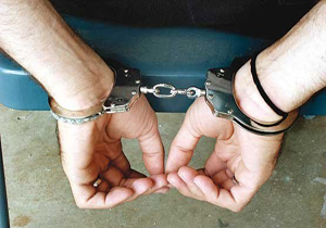 دستگیری سارقان حرفه ای لوازم خودرو/ اعتراف به 250 فقره سرقت