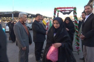 اعزام دانش اموزان دختر شهرستان اشکذر به اردو راهیان نور
