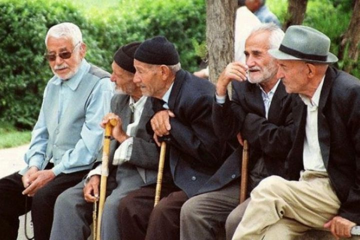 برگزاری دوره‌های کسب مهارت ویژه سالمندان