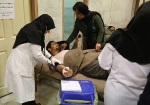 اعزام 
۲۳ تیم پزشکی لرستان به مناطق زلزله‌زده کرمانشاه