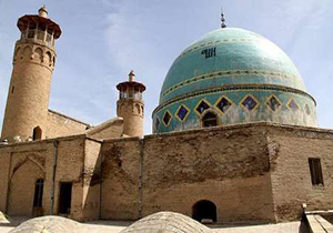حریم مسجد جامع بروجرد نیاز به آزادسازی دارد