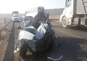 یک کشته در حادثه تصادف کامیون با پراید دربافق