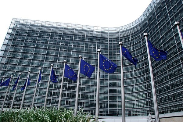 سخنگوی کمیسیون اروپا: طرح مالیاتی ترامپ تجارت و سرمایه گذاری اروپا را در معرض خطر قرار می‌دهد