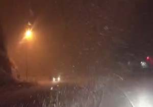 مسدود شدن جاده کندوان به علت بارش سنگین برف + فیلم