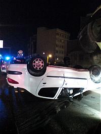 واژگونی خودرو سواری 206 در تهرانسر+عکس