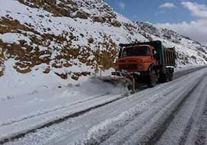 برف روبی جاده های آذربایجان غربی در طرح زمستانی