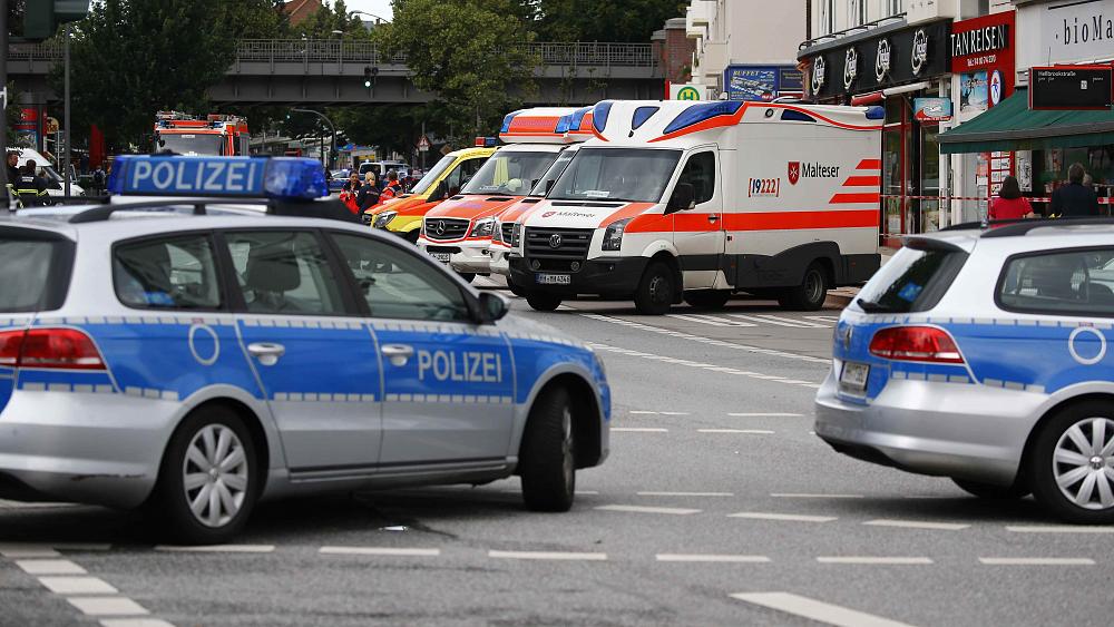 ورود خودرو به پیاده‌رو در شمال آلمان شش زخمی برجای گذاشت