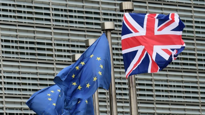 اتحادیه اروپا و انگلیس به توافقی بر سر برنامه خروج انگلیس از اتحادیه اروپا دست یافتند