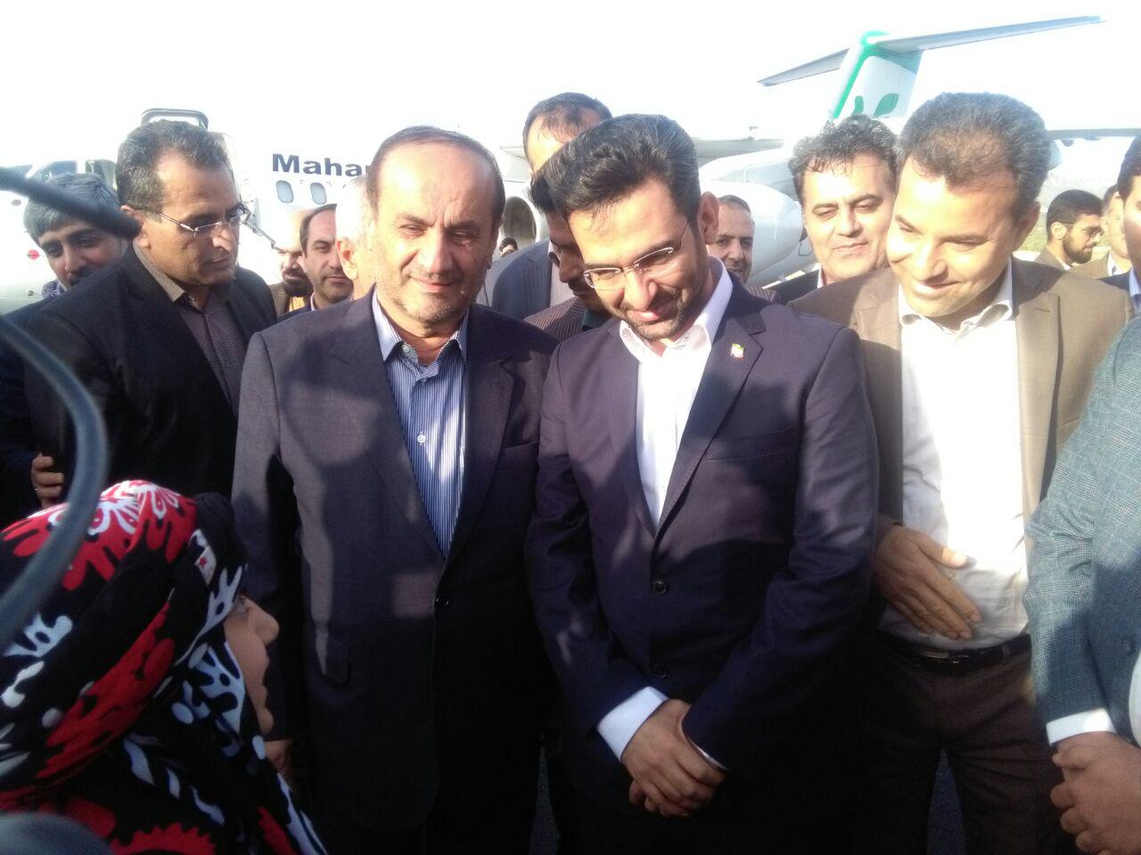 وزیر ارتباطات به ایلام وارد شد