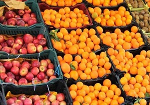 ۷۰۰ تن میوه در استان سمنان توزیع شد