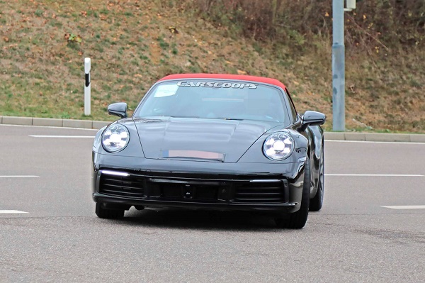 تصاویر اولیه از Porsche 911 مدل ۲۰۲۰ با سقف جمع‌شونده فاش شد
