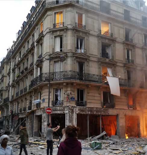 وقوع انفجاری مهیب در پاریس
