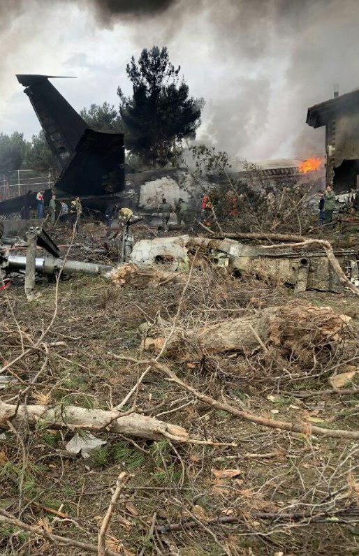 سقوط هواپیمای غیرمسافربری در صفادشت کرج+ تصاویر