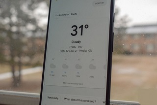دستیار هوشمند گوگل درجه دمای هوای را به طور دقیق نشان می‌دهد