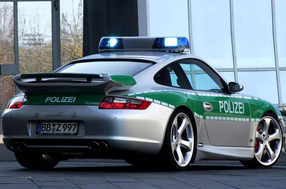 جذاب‌ترین خودروهای پلیس متعلق به چه کشوری است؟