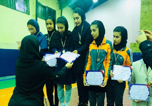 دانش آموزان مهابادی در مسابقات بدمینتون مقام آور شدند