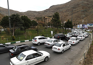 ترافیک نیمه سنگین در جاده سپیدان – شیراز