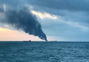 زنده زنده سوختن روی آب به خاطر انفجار در کشتی + فیلم