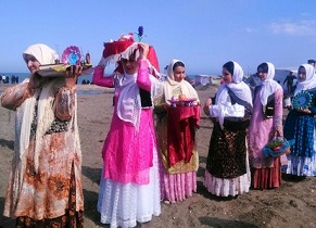 در ایام نوروز آیین‌های بومی و محلی در شهرستان نطنزبرگزار می شود