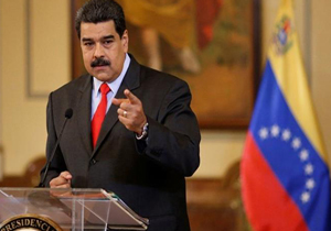 مادورو: ما از هر مذاکره‌ای استقبال می‌کنیم/ در برابر حملات نظام سلطه عقب نمی‌نشینیم