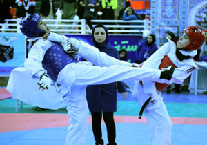 درخشش بانوان تکواندوکار فارس در مسابقات کشوری