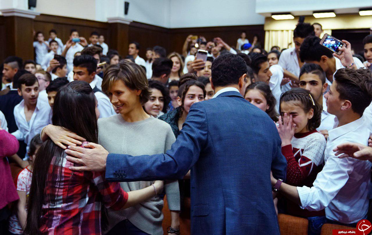 حضور بشار اسد و همسرش در یکی از مدارس دخترانه دمشق + تصاویر