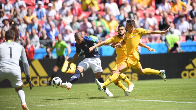 نتیجه لحظه به لحظه/فرانسه 0 - استرالیا 0