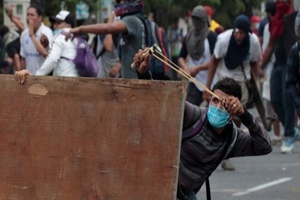 توافق دولت و مخالفان نیکاراگوئه برای پایان دادن به خشونت‌ها