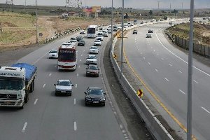ترافیک روان در بیشتر محورهای مواصلاتی استان زنجان