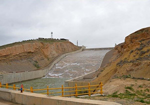 سرریز شدن سد سیلوه پیرانشهر در اثر بارش های اخیر