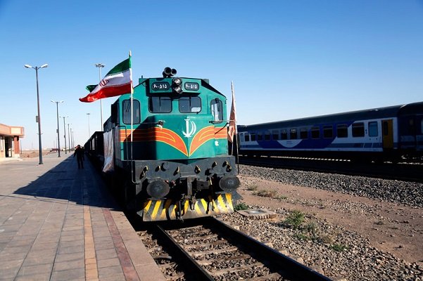 راه اندازی 2 رام قطار در مسیر تهران -مشهد برای شب های قدر