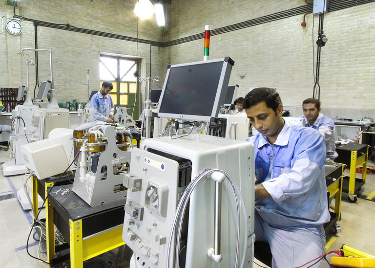 غول‌های واردات تجهیزات پزشکی در انتظار شکست تولیدکننده داخلی/ ایران یکی از ۵ پرچمدار تولید دستگاه دیالیز در دنیا
