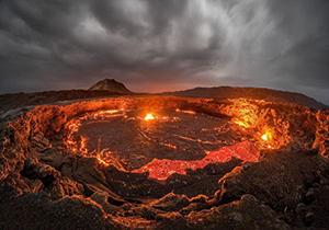 به راه افتادن مجدد مواد آتشفشانی در هاوایی + فیلم