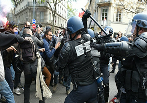 شدت گرفتن درگیری میان پلیس فرانسه و مردم + فیلم