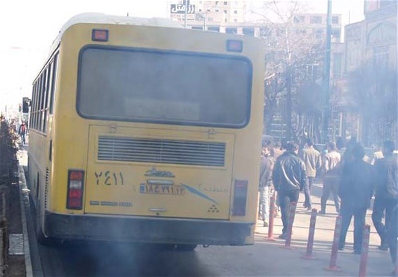 آلودگی هوا توسط اتوبوس‌های فرسوده گریبان گیر شهروندان ارومیه