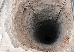 حفریک حلقه چاه جدید آب شرب در تاکستان