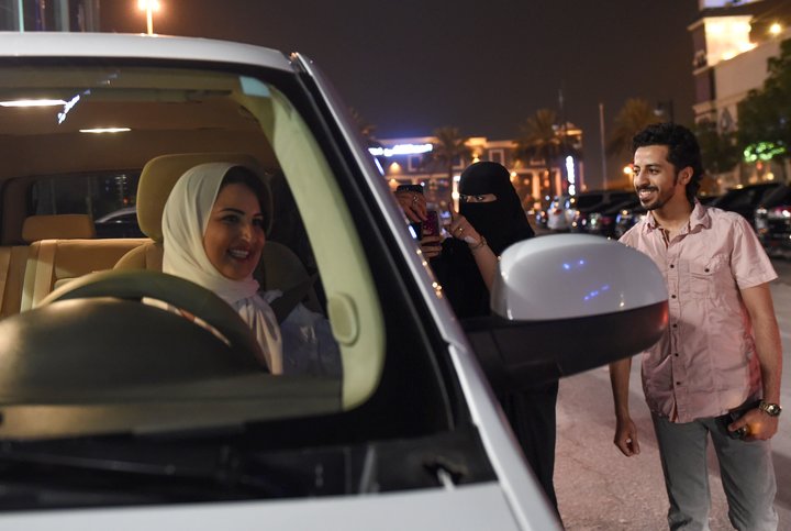 آزادی زنان در عربستان ظاهری است/بن سلمان بر شدت تبعیض جنسیتی افزوده است