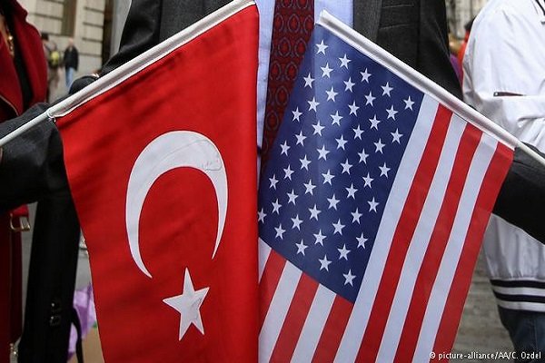 تعرفه‌های آمریکا علیه ترکیه باقی می‌مانند/قطر پیشنهاد کمک داد